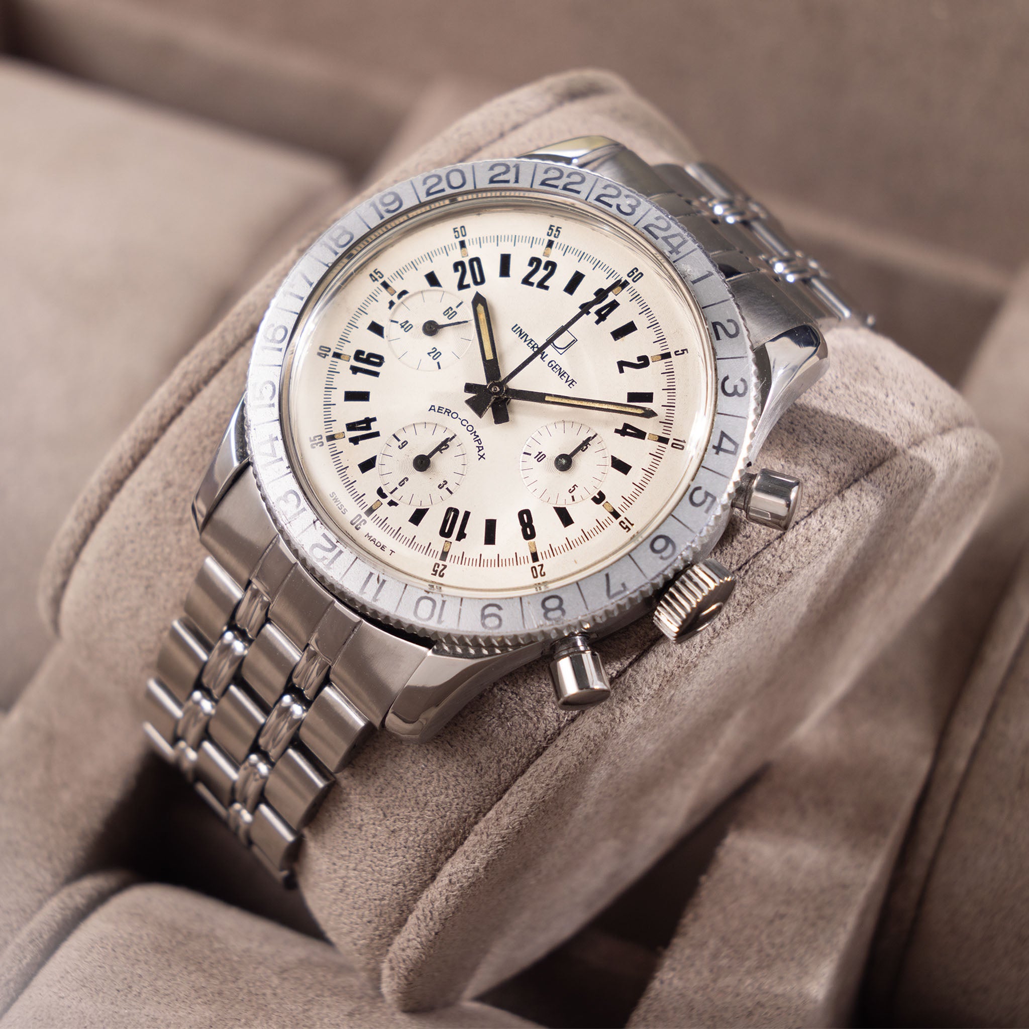 Universal Genevè Aero compax Ref 89010/01