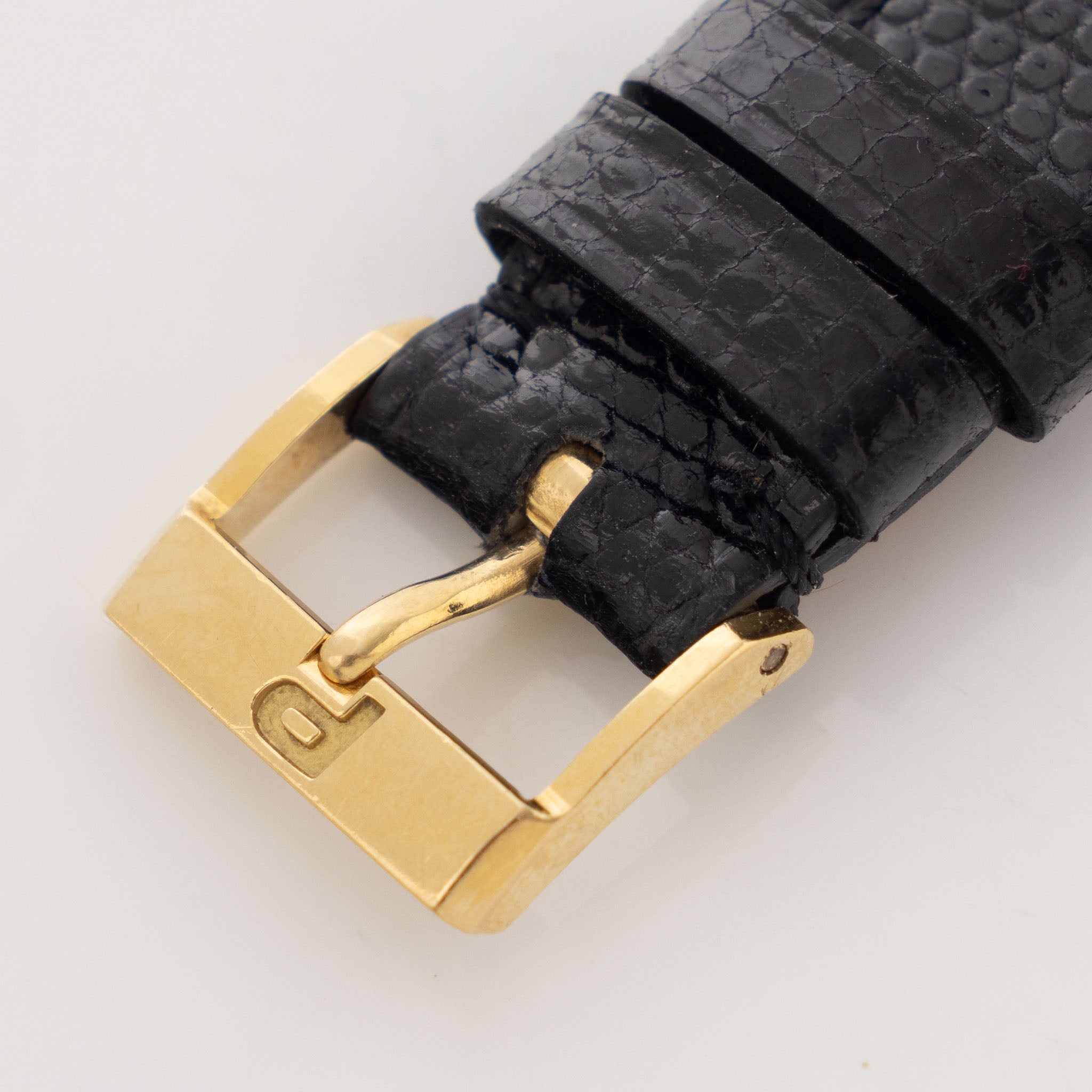 Piaget Tank Dress-watch in 18k Yellow Gold ref. 90802