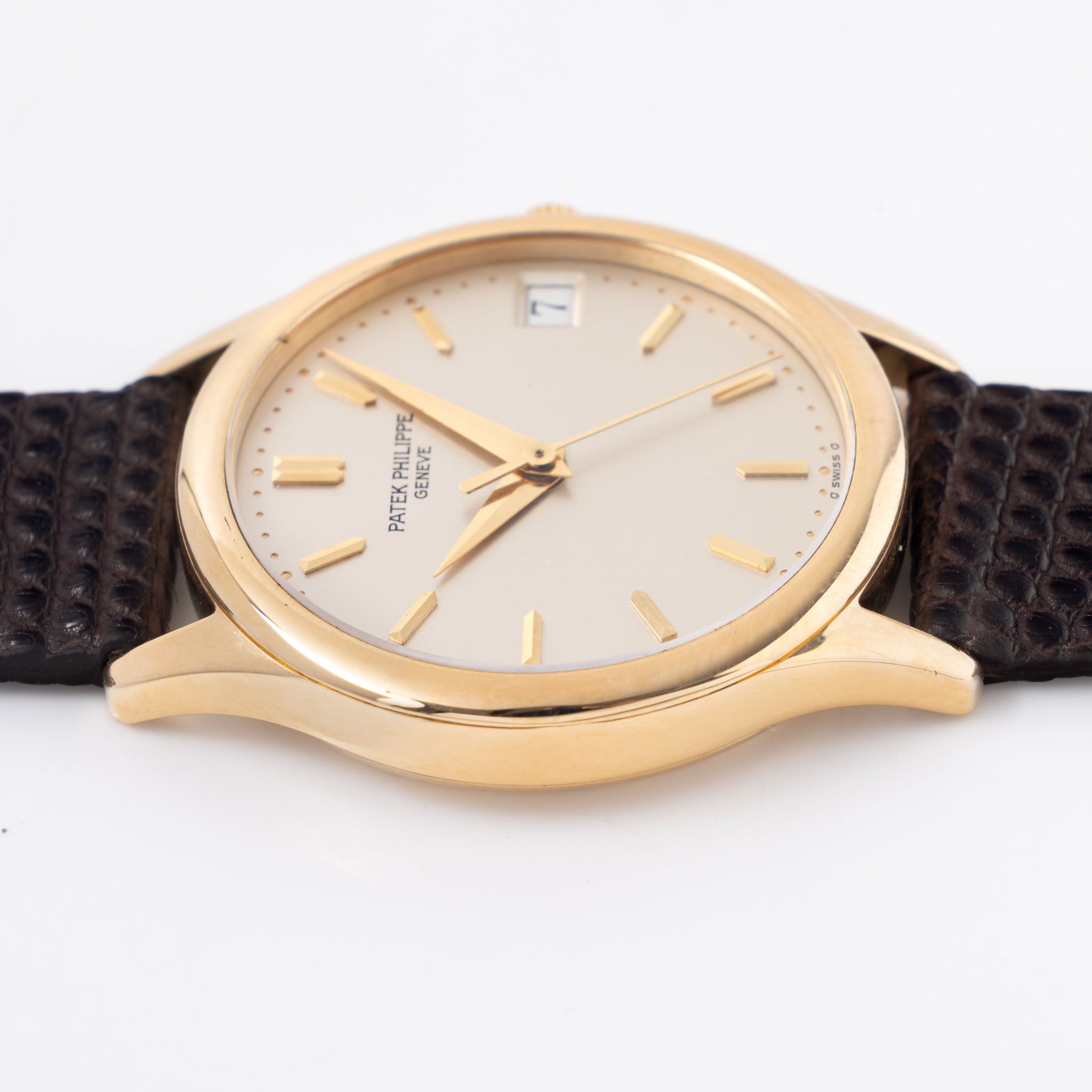 Patek Philippe Calatrava Silver Dial in 18k Yellow Gold ref. 3998J