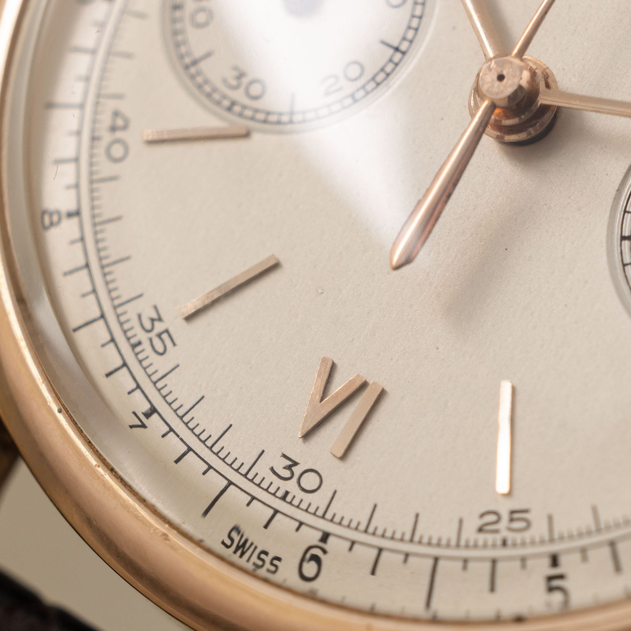 Vacheron Constantin Chronograph ref. 4072 in 18k Rose Gold Cream dial with Extract of the Archives