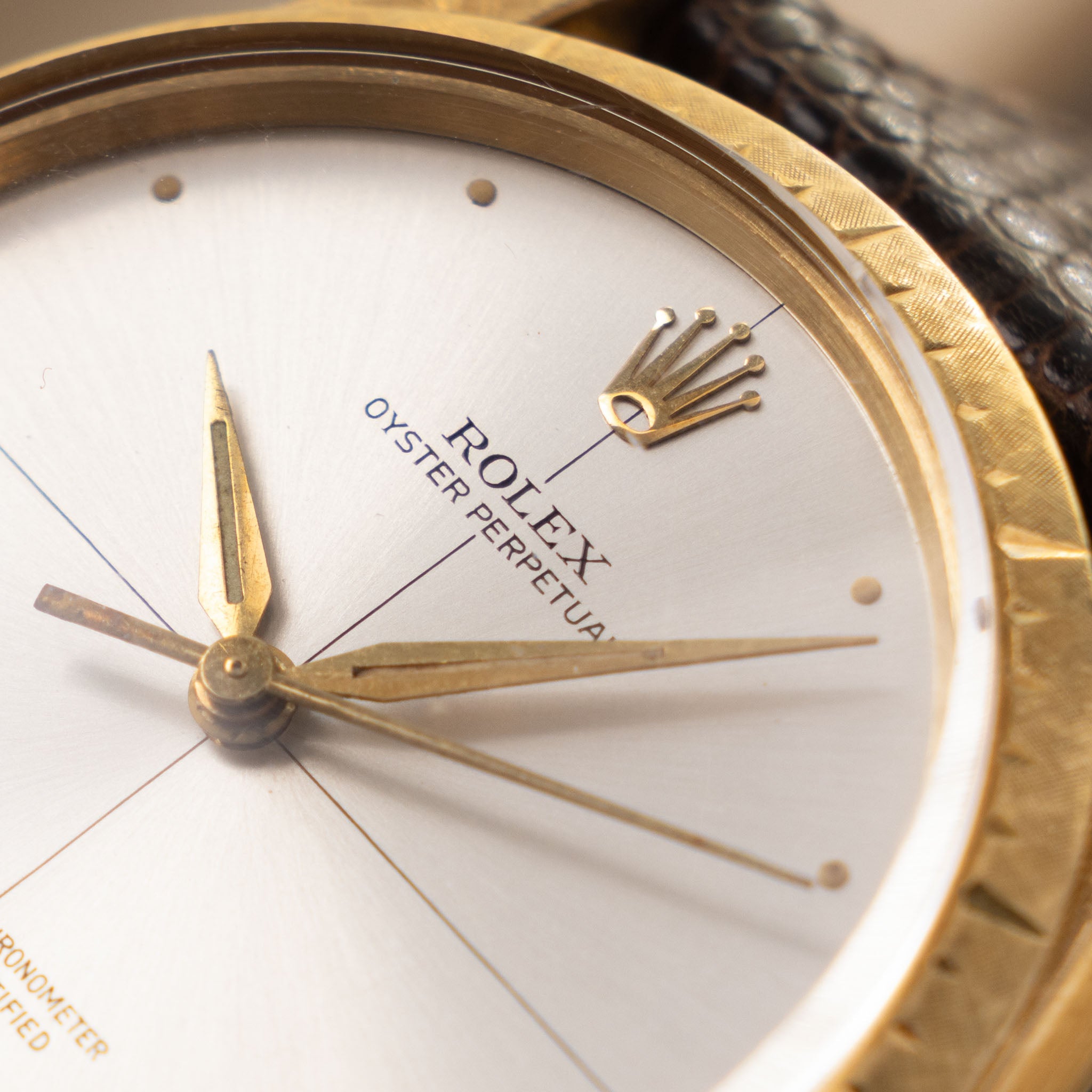 Rolex Oyster Perpetual Zephyr Silver Dial ref. 1009 in 18k Yellow Gold Florentine Finish