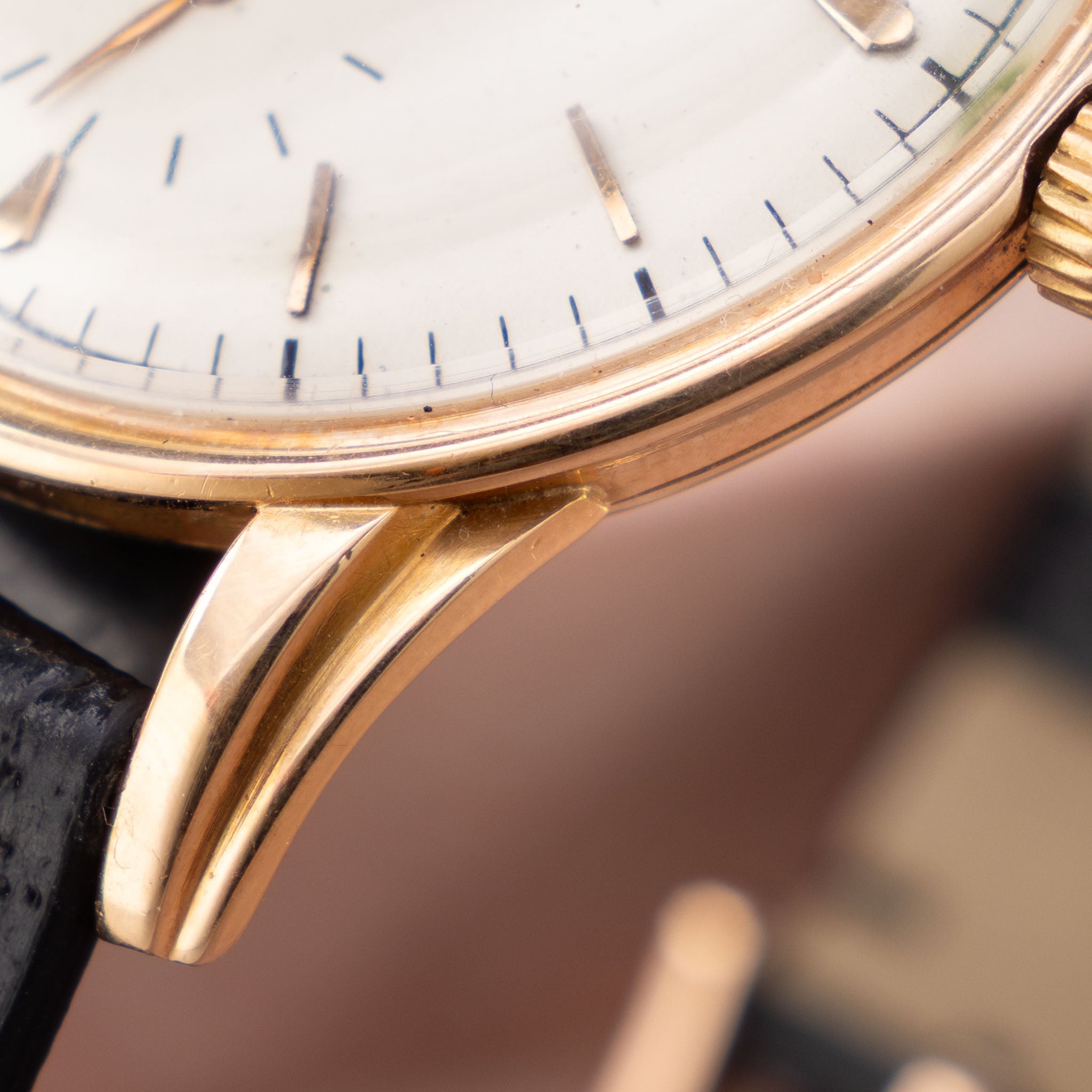 Patek Philippe Calatrava in 18k Rose Gold Silver Dial ref 2452R