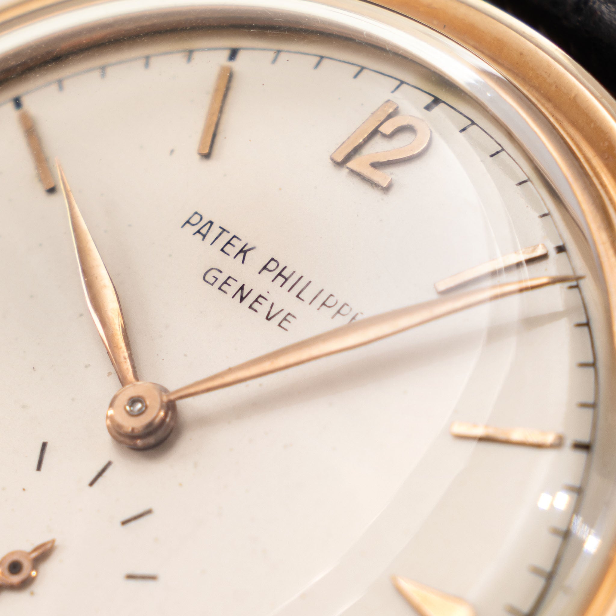 Patek Philippe Calatrava in 18k Rose Gold Silver Dial ref 2452R