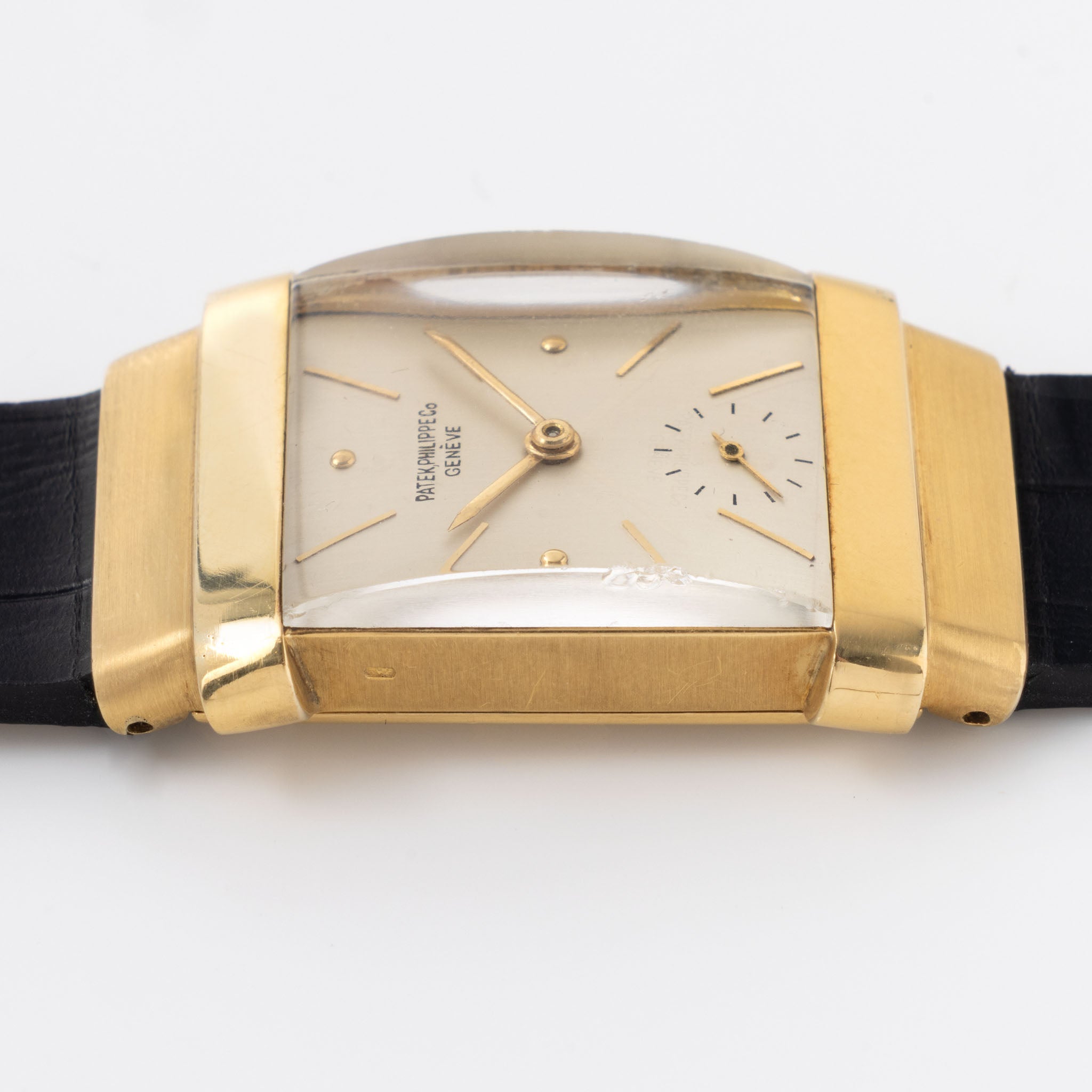 Patek Philippe Top Hat Dresswatch in 18k yellow gold ref. 1450 silver dial