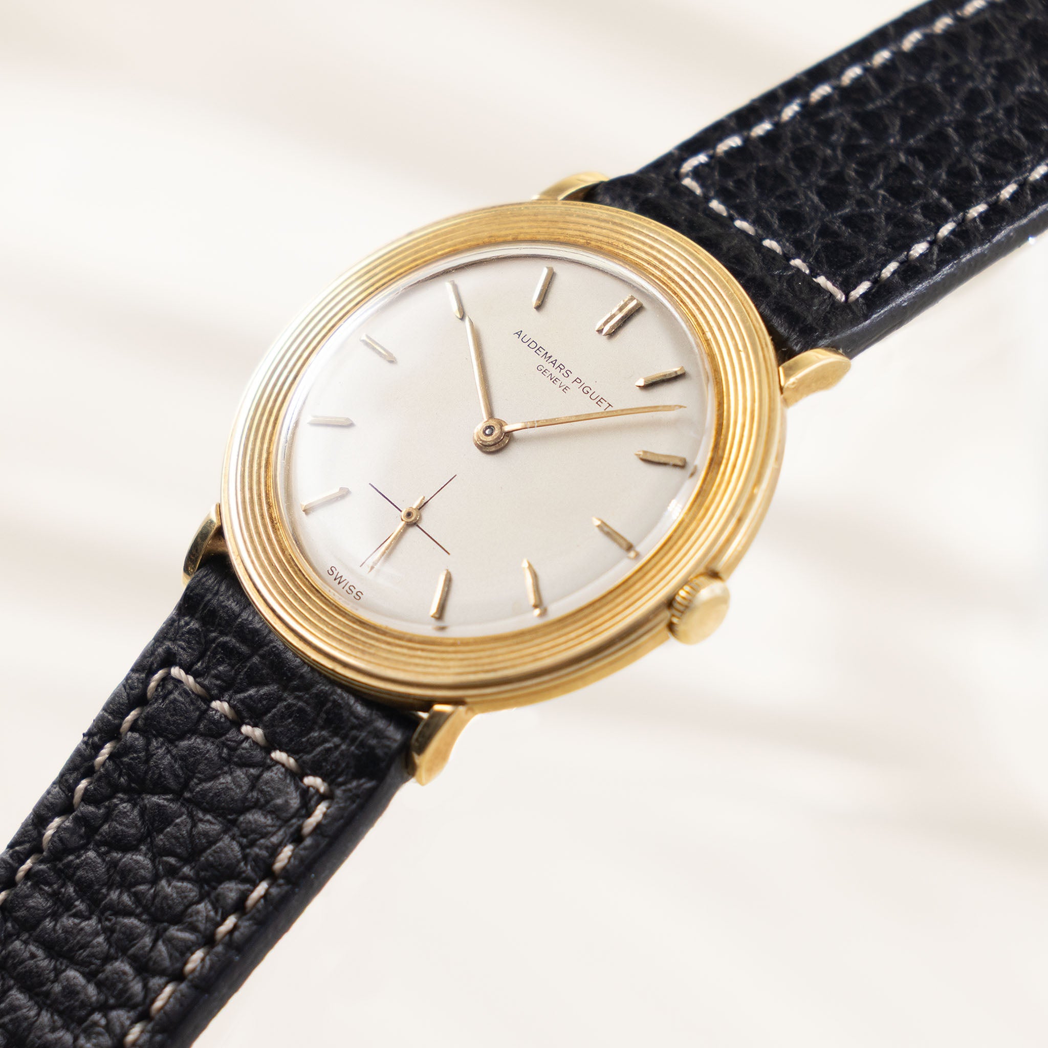 Audemars Piguet Disco volante in 18 k yellow gold