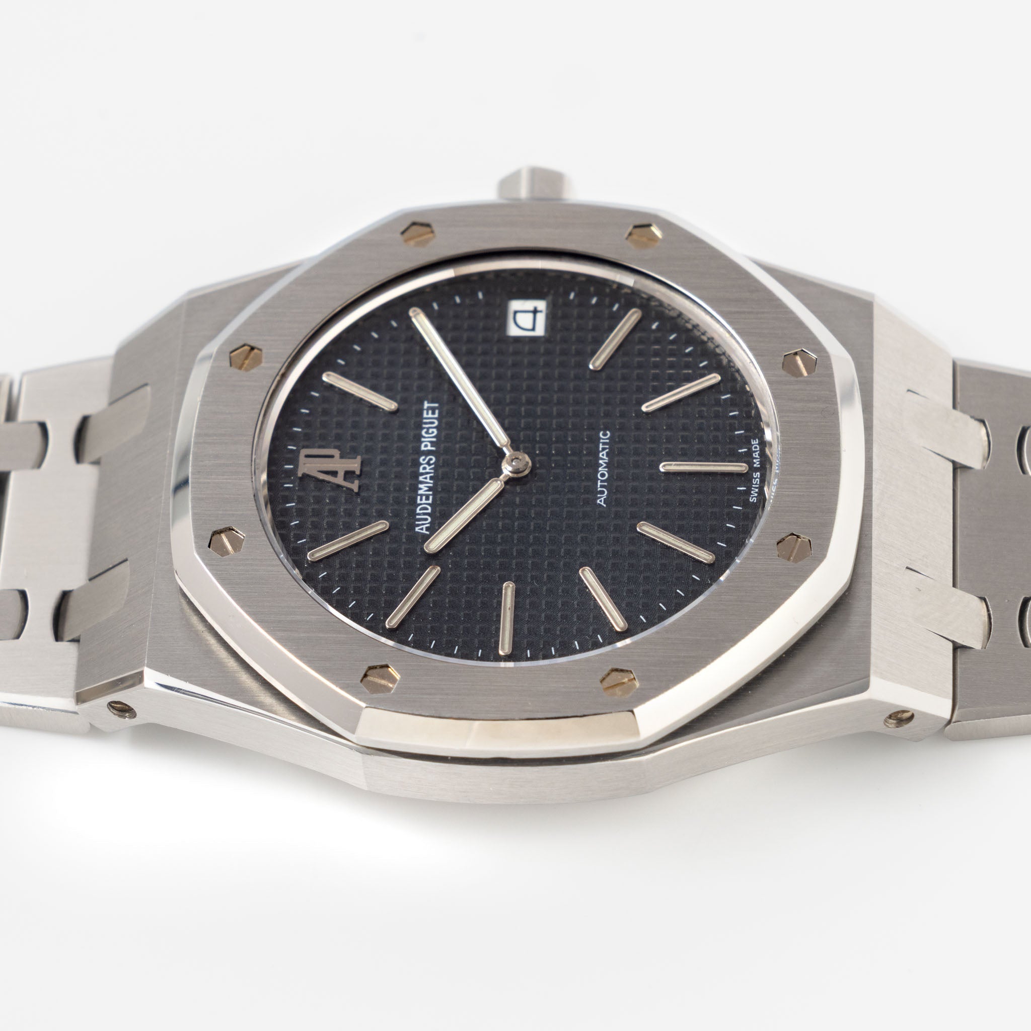 Audemars Piguet Royal-Oak Jumbo Ultra-thin 14802ST Jubilee with Extract of the Archives