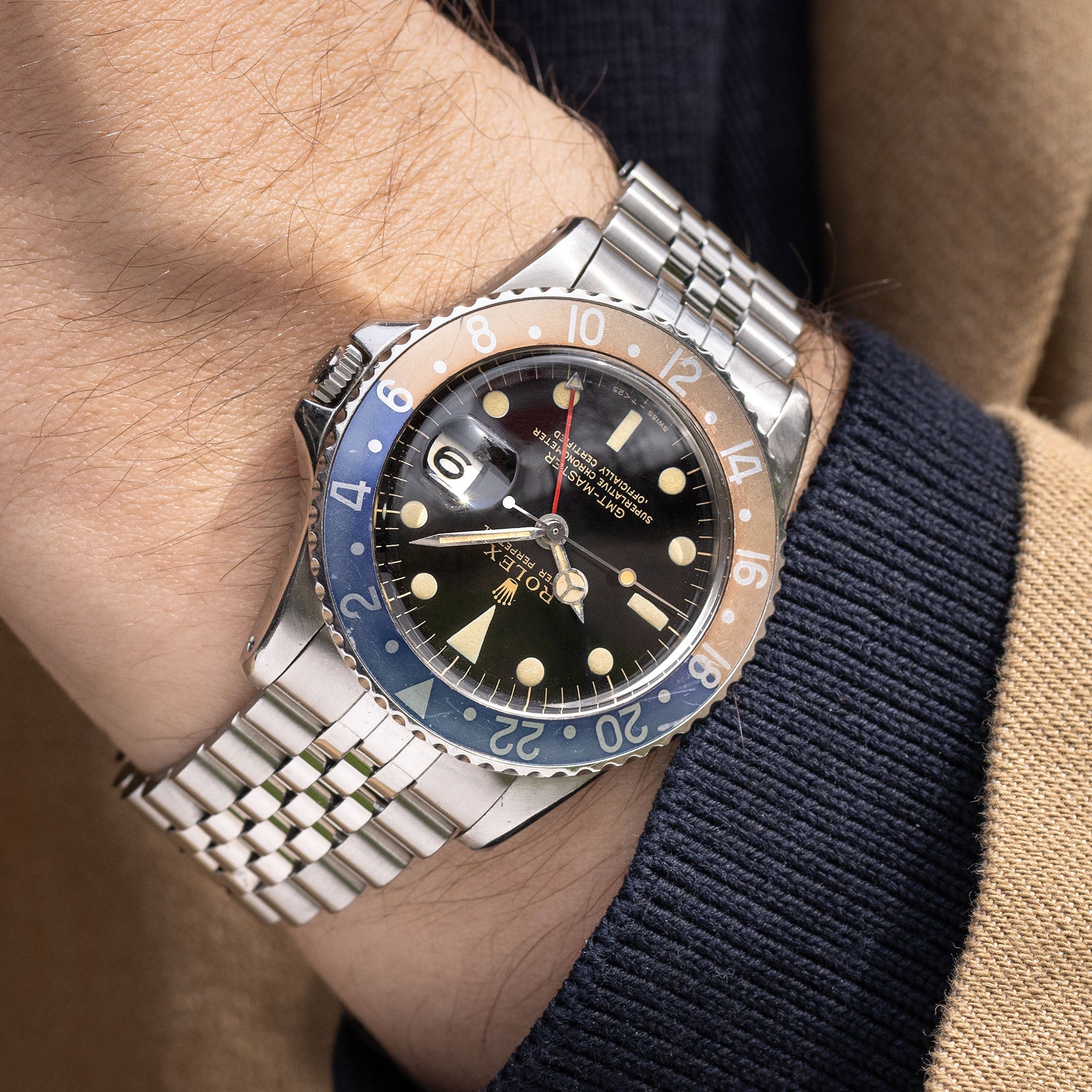 Rolex GMT-Master 1675 Pointed Crown Guard Case Gilt Dial