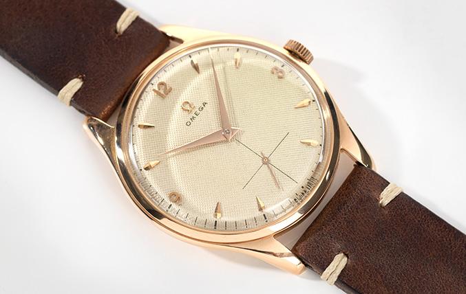 Omega Calatrava 1940s Large Case 38mm