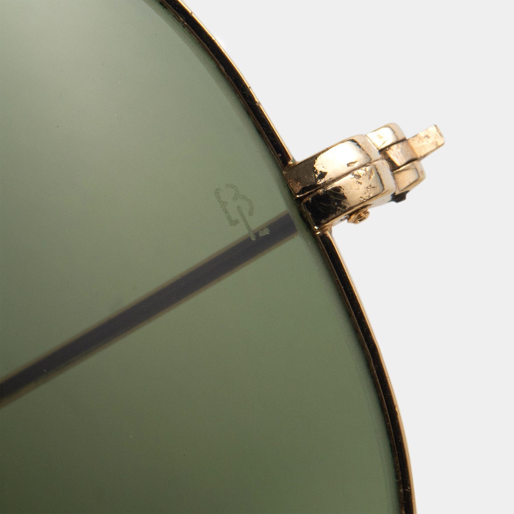 VINTAGE RAY BAN AVIATOR SUNGLASSES