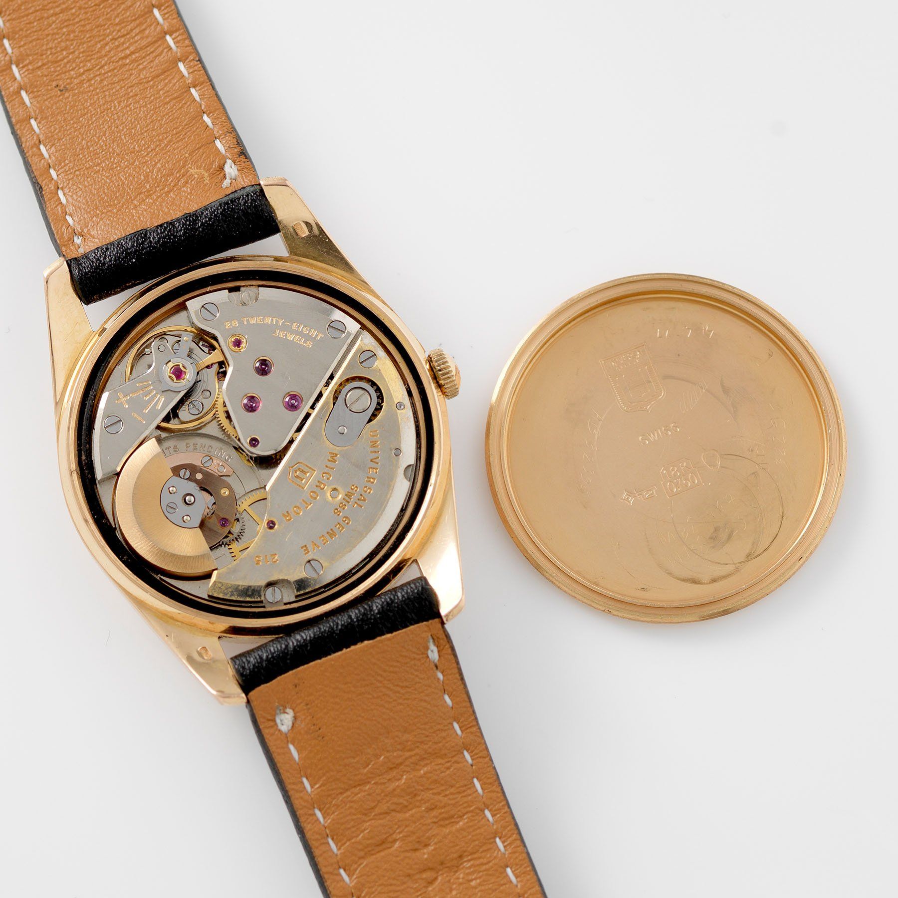 Universal Geneve Polerouter Deluxe Red Gold 103571 Calibre 215 movement with micro rotor