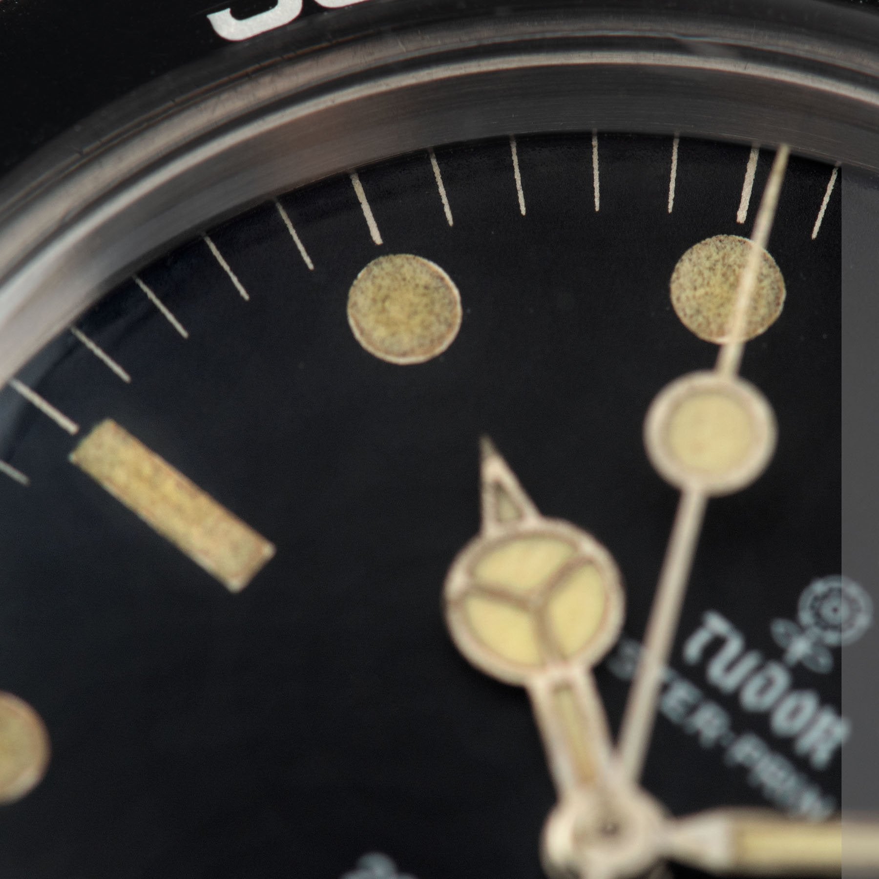 Tudor Submariner 7928 Gilt Minute Track