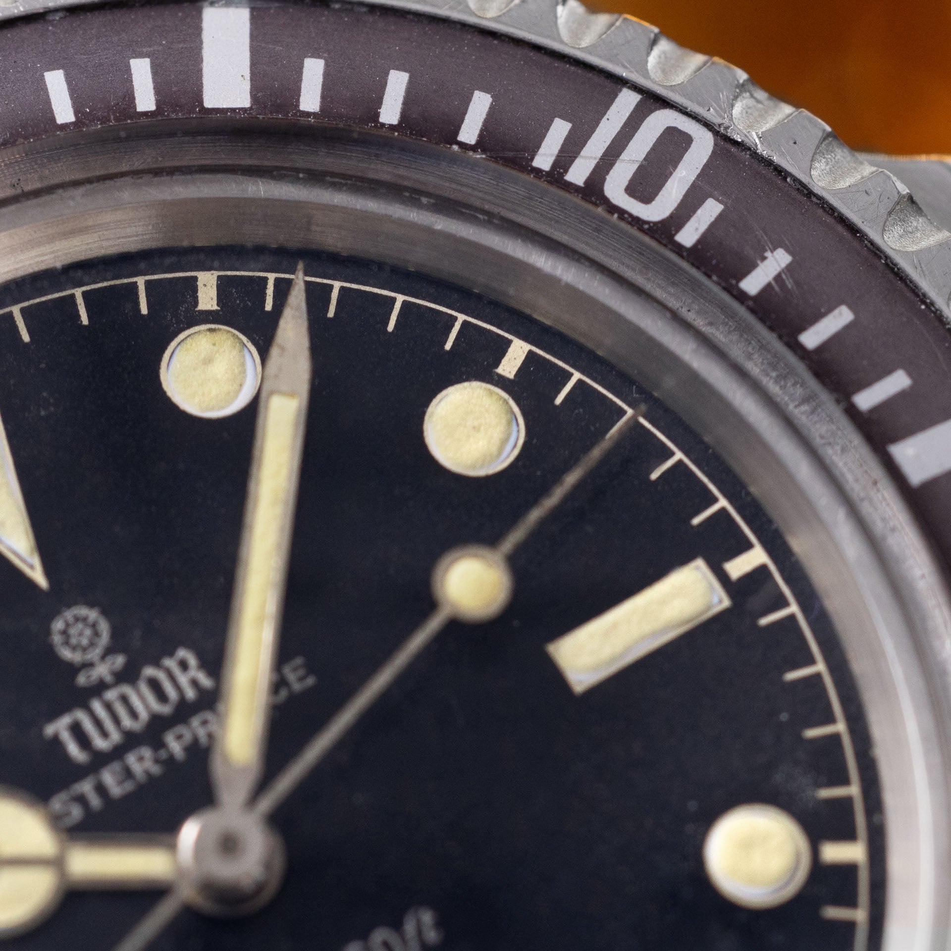 Tudor Submariner 7928 Gilt Minute Track