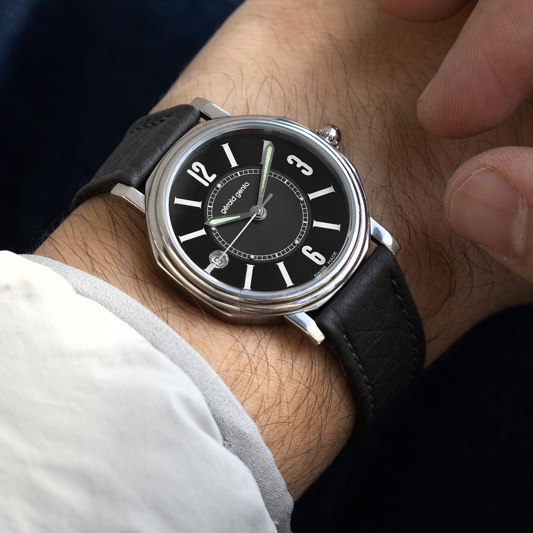 Gerald Genta Octo Black dial ref. g35587