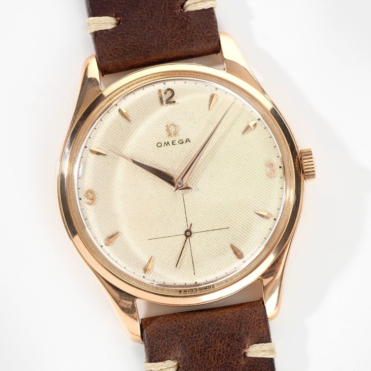 Omega Calatrava 1940s Large Case 38mm