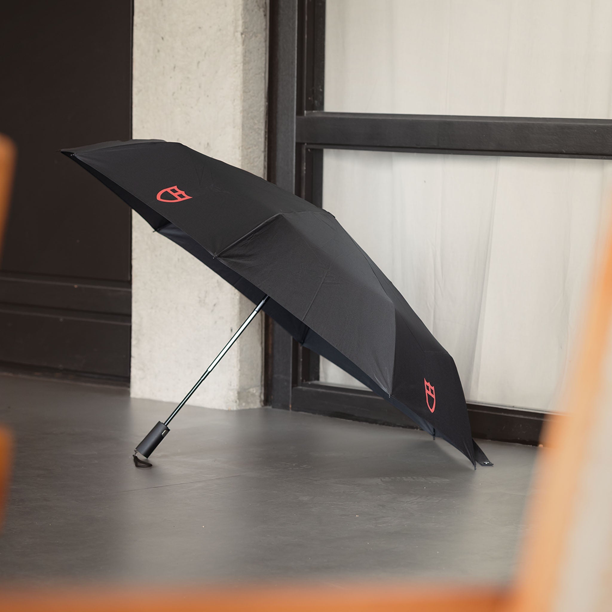 Tudor Black Automatic Umbrella