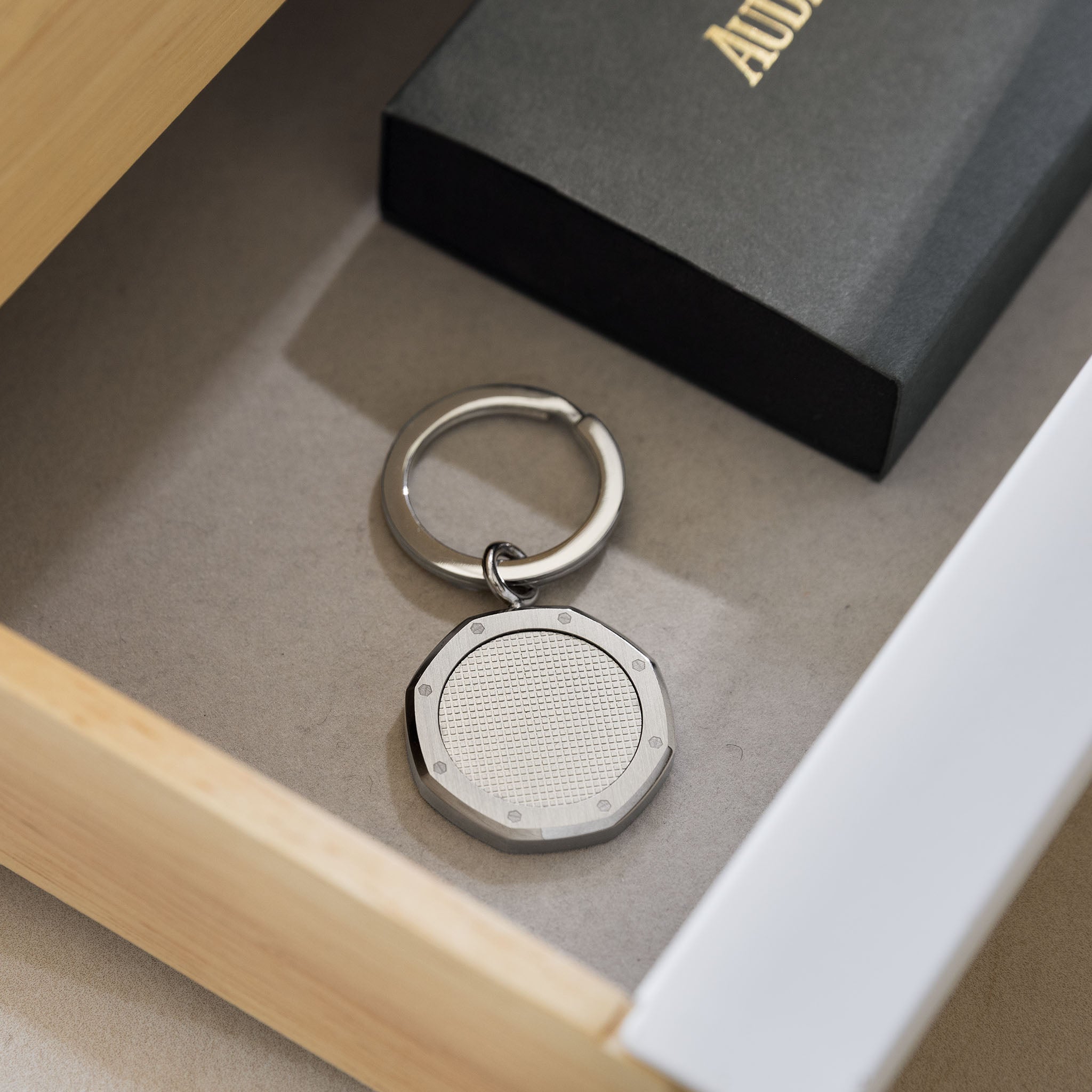 Audemars Piguet Royal - Oak Silver dial Steel key chain