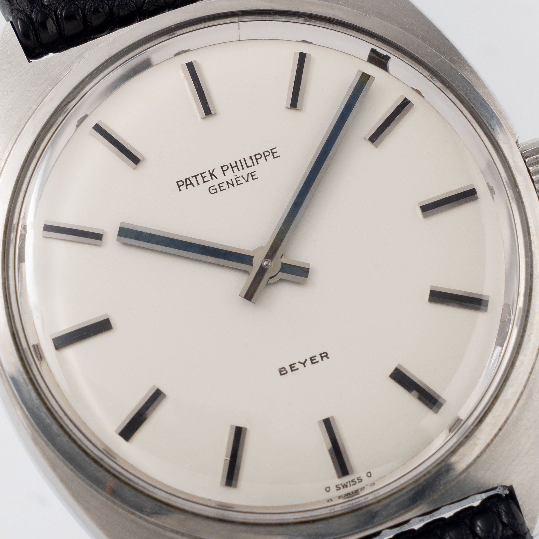 Patek Philippe Calatrava 3574 Silver dial "Beyer" in Steel Execution with Box