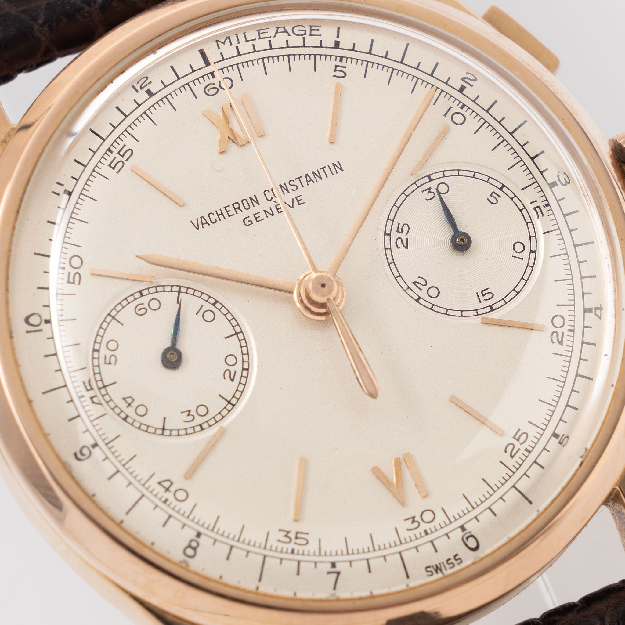 Vacheron Constantin Chronograph ref. 4072 in 18k Rose Gold Cream dial with Extract of the Archives