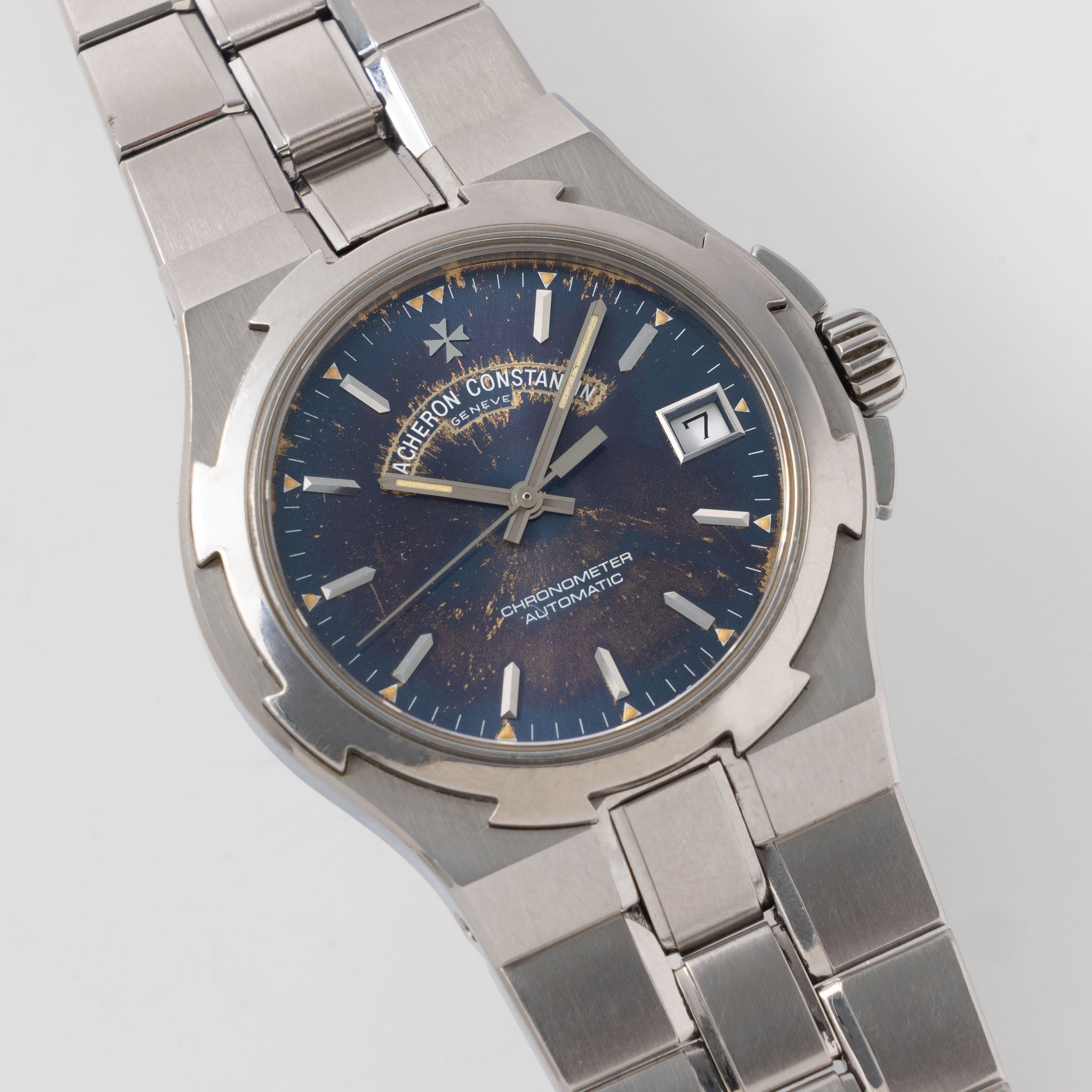 Vacheron Constantin Overseas 42040 Tropical Dial in Steel with Box and Original Guarantee Papers