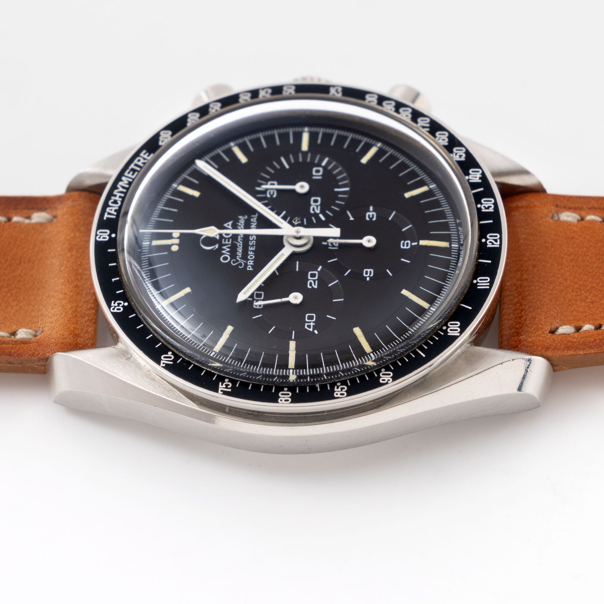 Omega Speedmaster 145.022-69ST Straight Writing with Original Box Papers and Extract of Archives