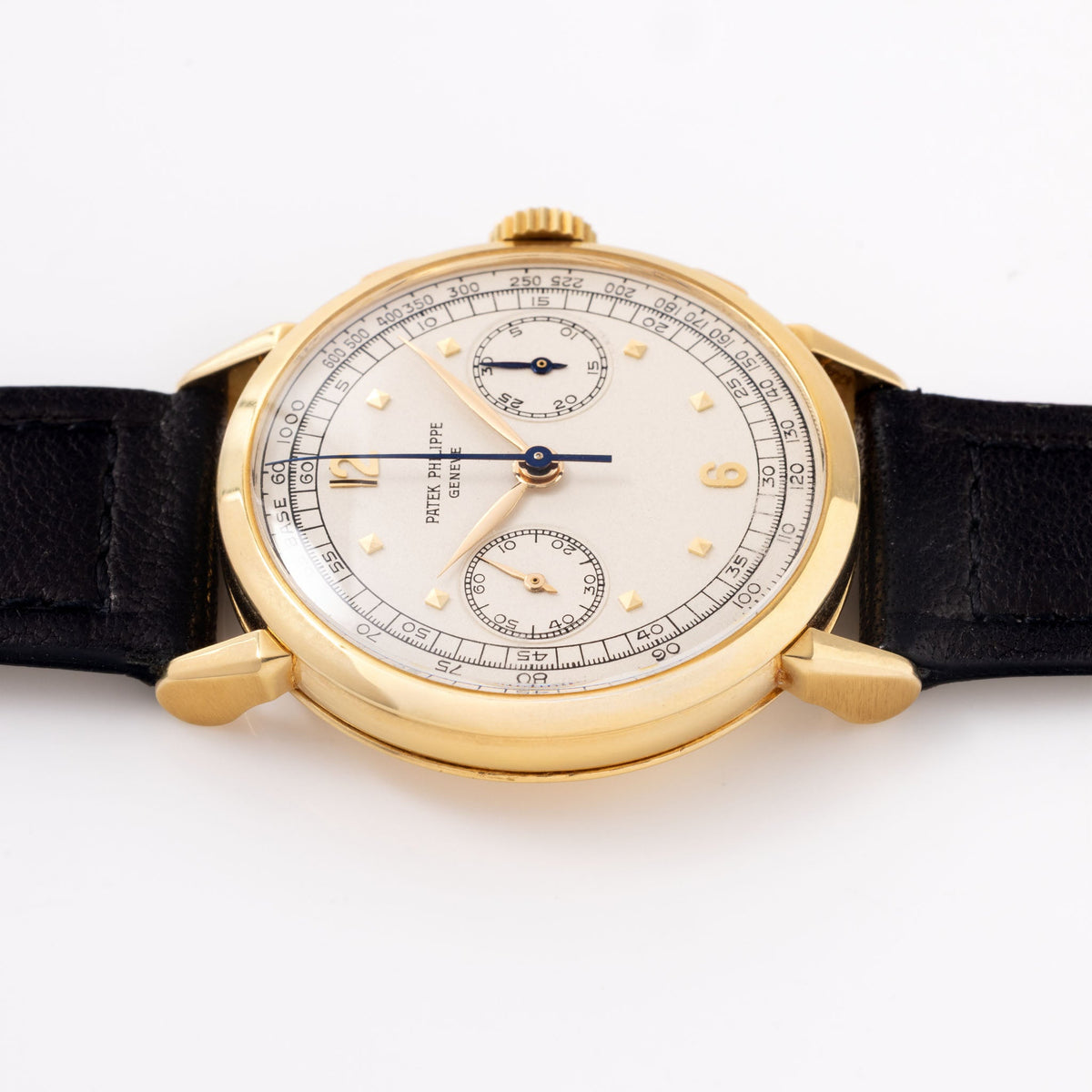 Patek Philippe Chronograph 1579J Second Series Silvered Dial in 18k Yellow Gold with Extract of the Archives