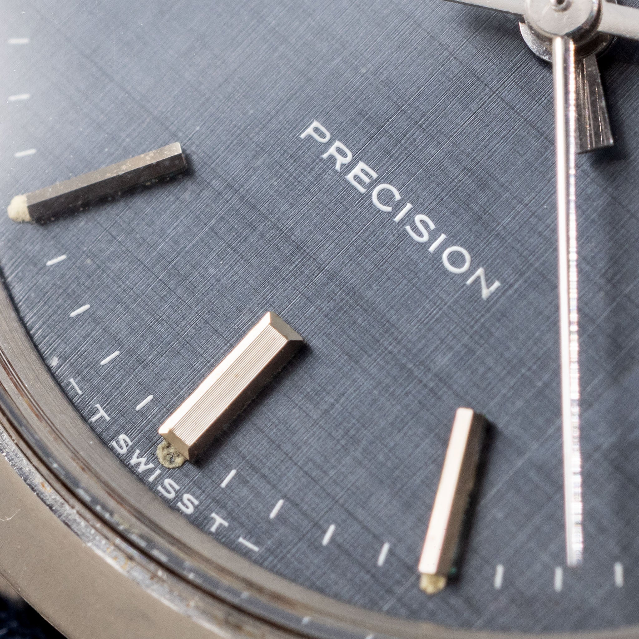 Rolex Air-King Date 5700 Blue Linen Dial