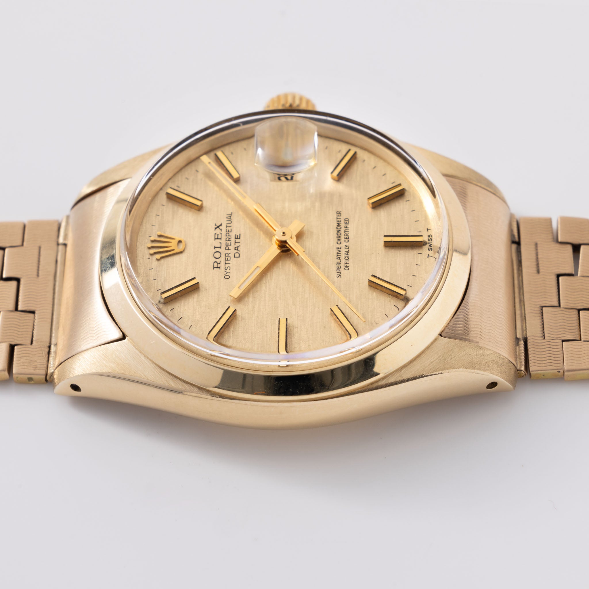 Rolex Date Shantung Dial 14kt Yellow Gold ‘Brick’ Bracelet Ref 1500