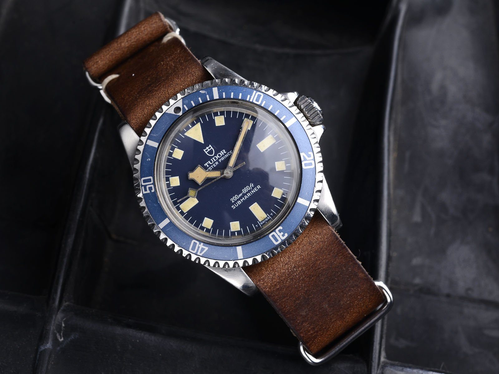 TUDOR MN 1980 BLUE SNOWFLAKE WITH LEDGER BOOK EXTRACT