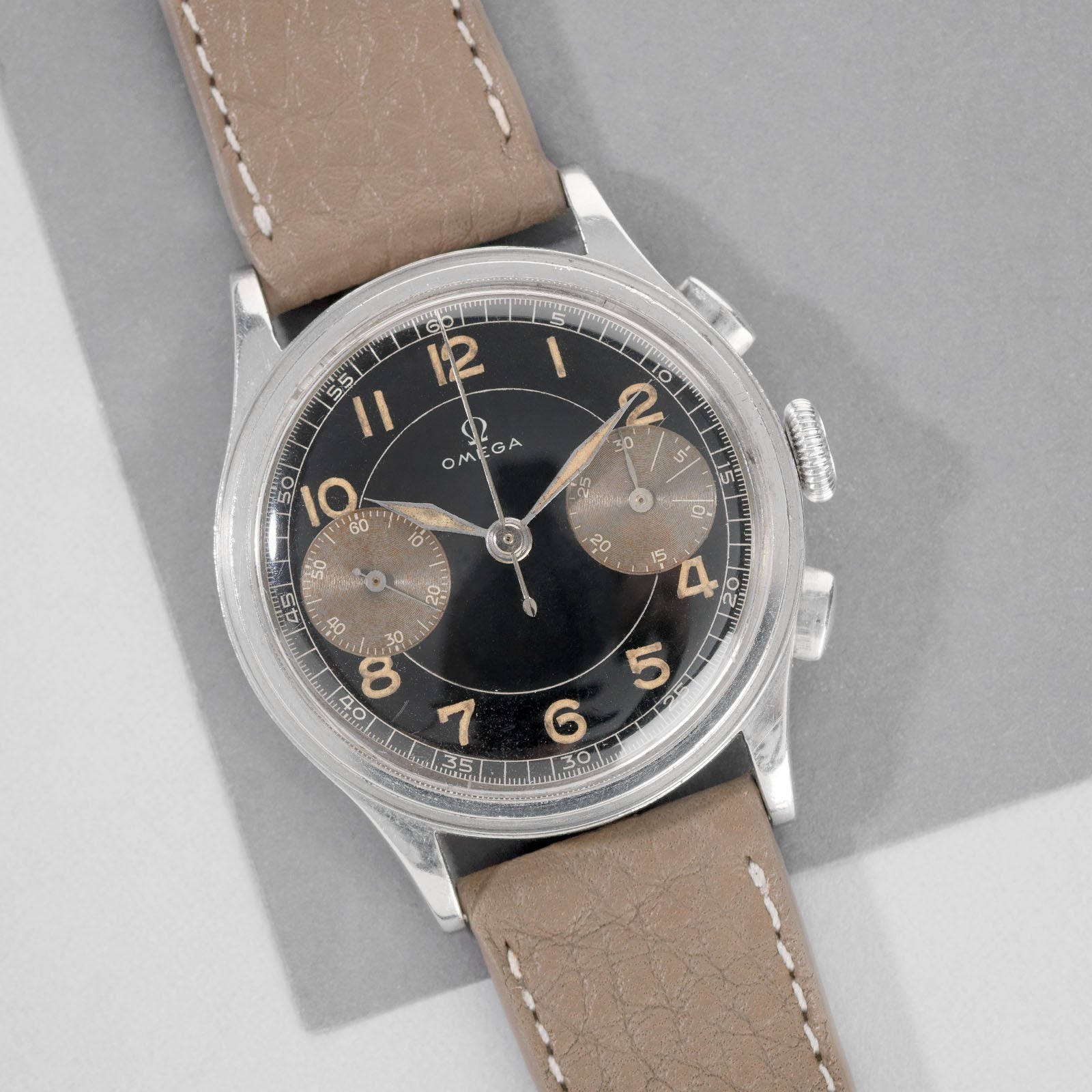 Omega Steel Step-Case Chrono Calibre 33.3