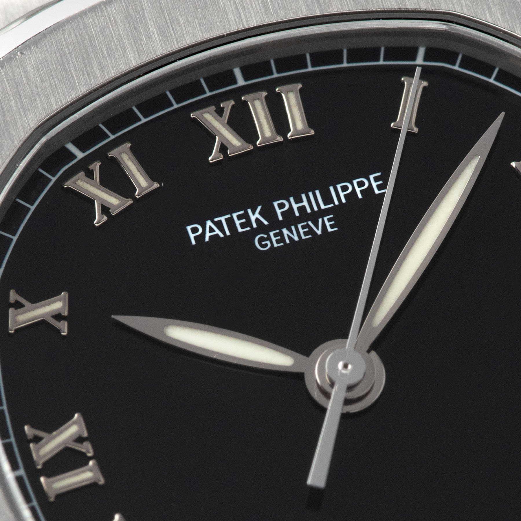 Patek Philippe Nautilus Ref 3800 Steel with Luminous hands 