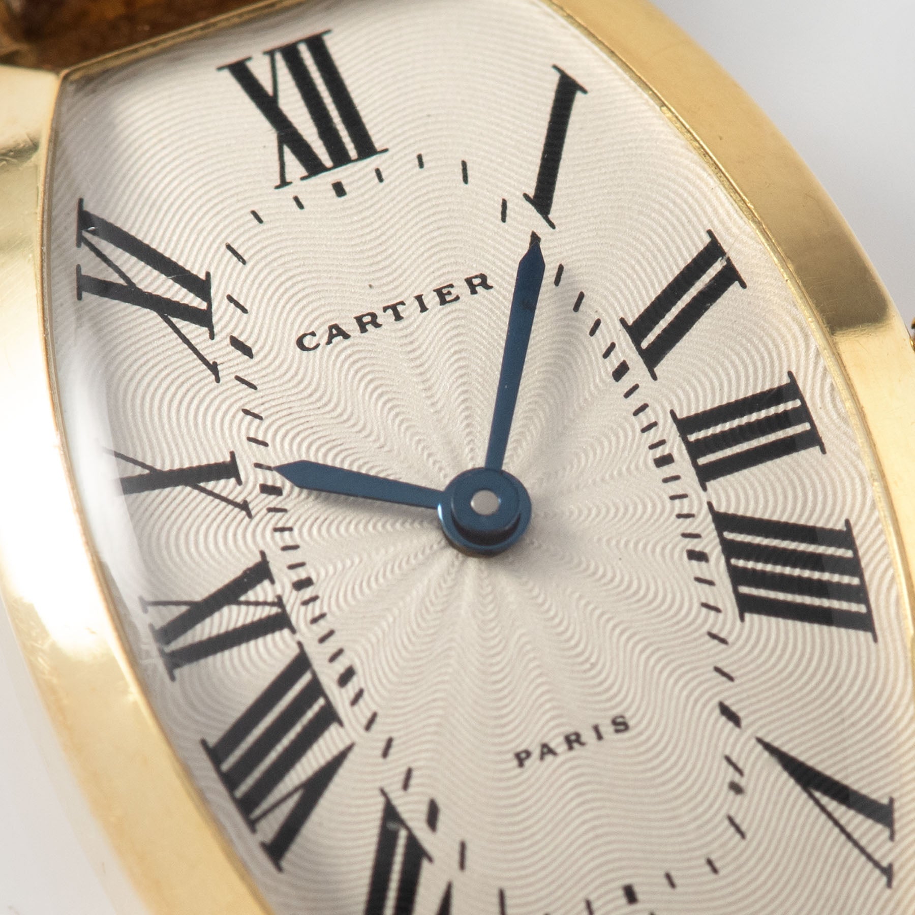 Cartier Paris Tonneau Yellow Gold 