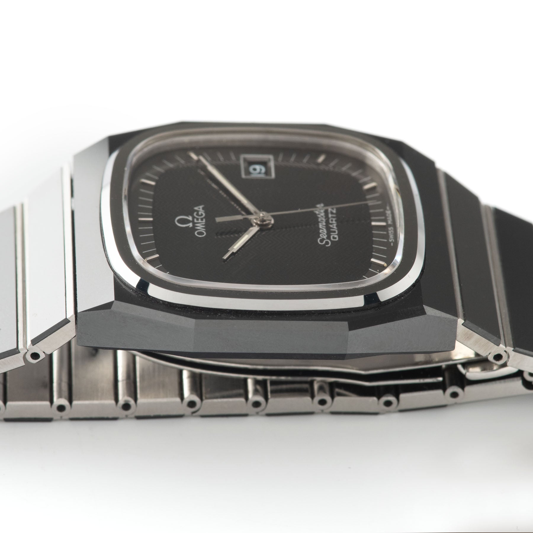 Omega Seamaster Ceramic Black Tulip
