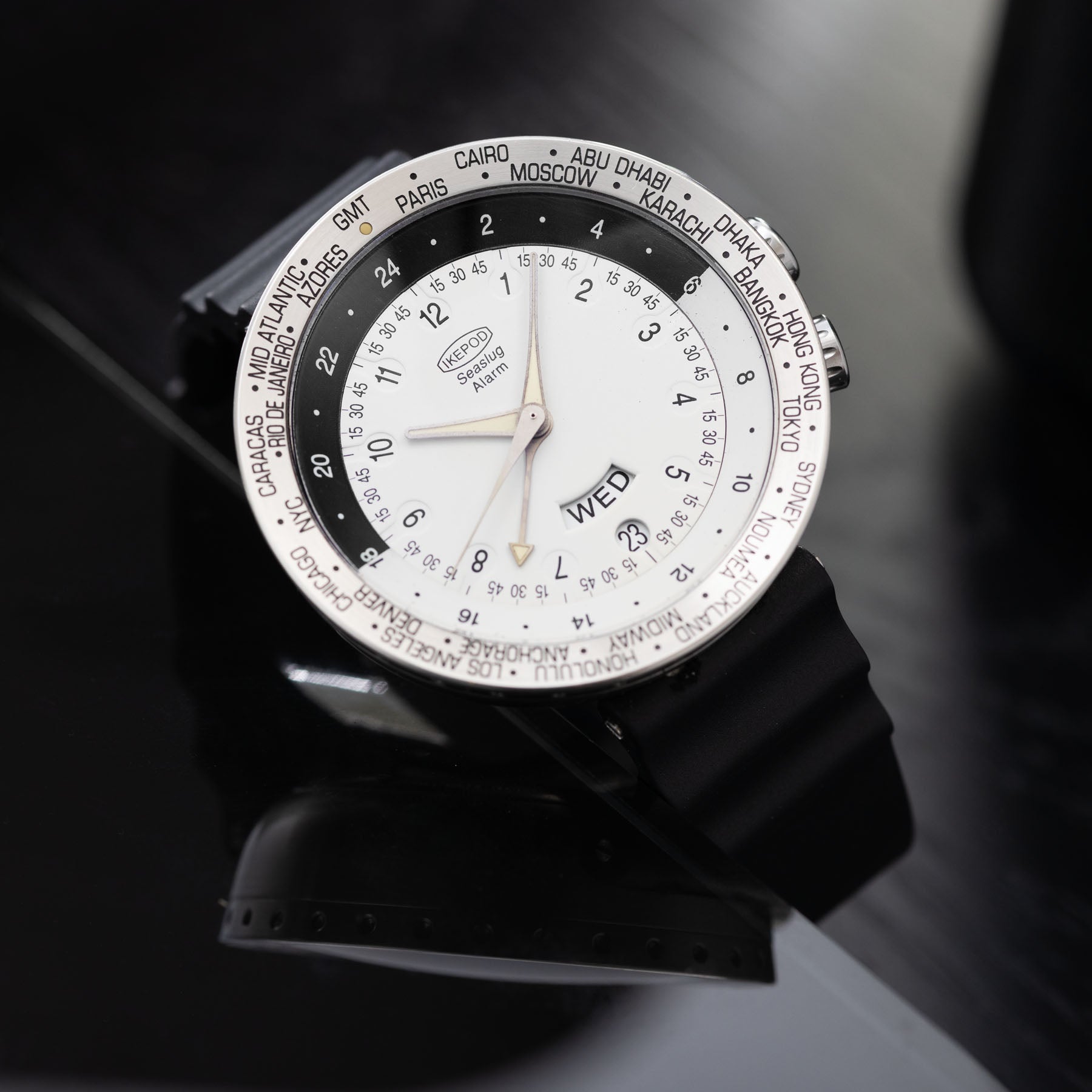 Ikepod Seaslug Alarm Triple Calendar World Timer