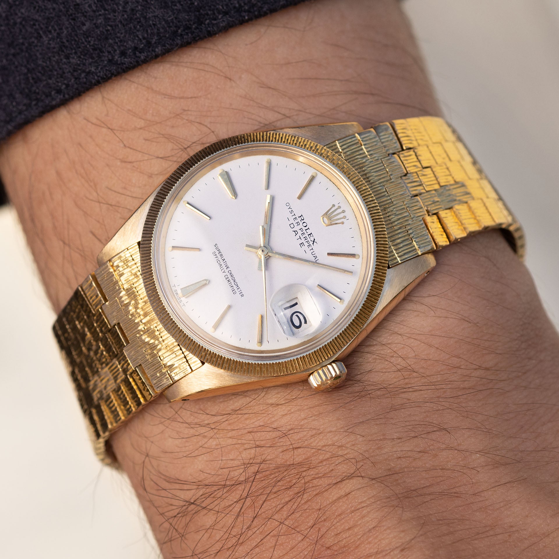 Rolex Date 1507 Yellow Gold Rare Bezel and Brick Link Bracelet