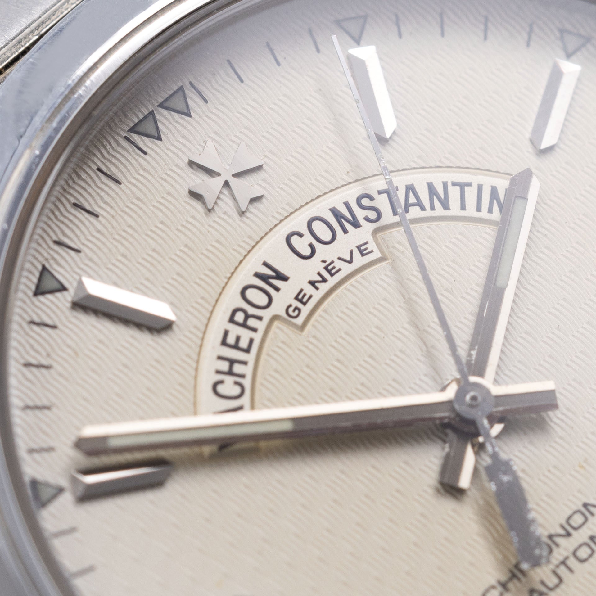 Vacheron Constantin Overseas 42042 Large Size in Steel