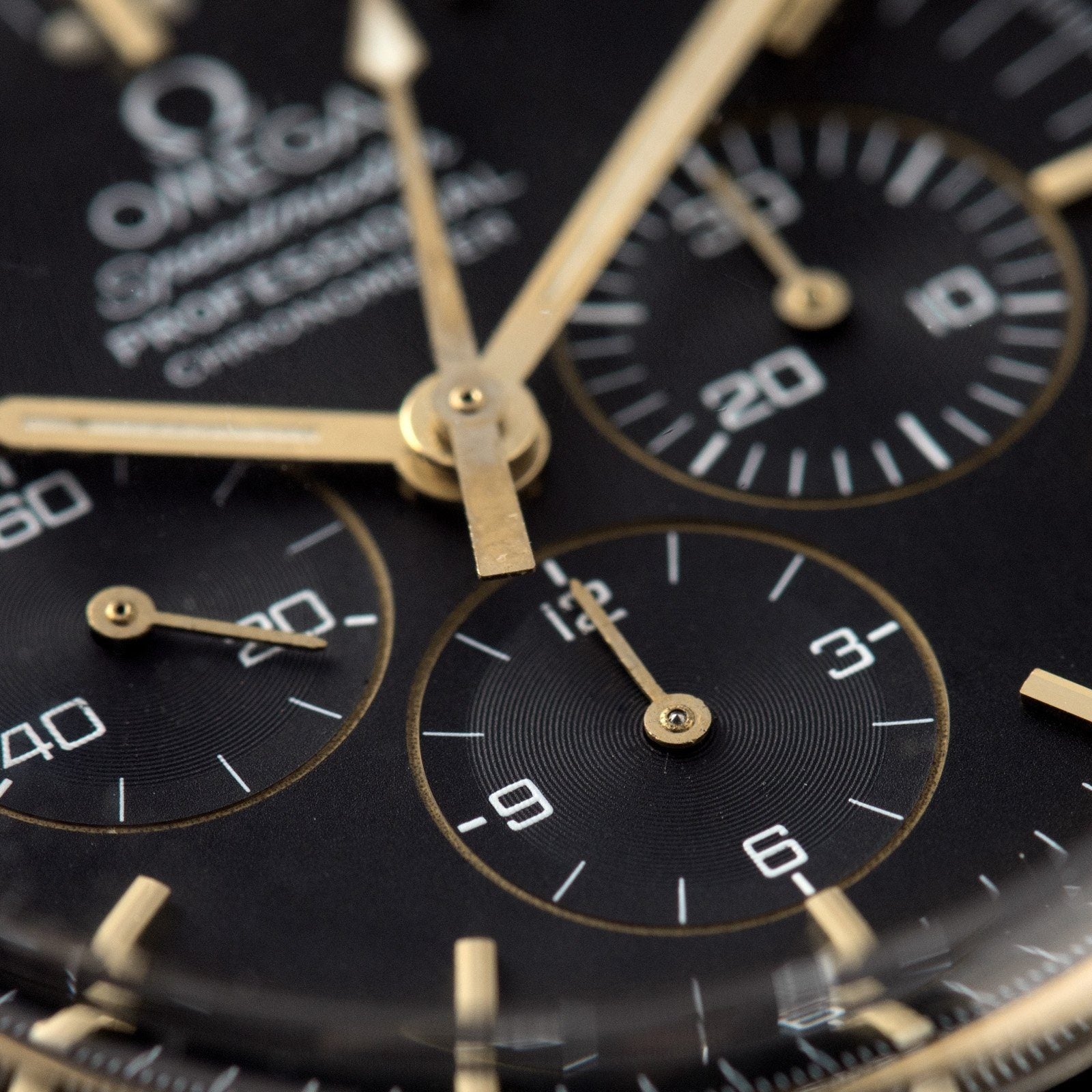 Omega Golden Nugget Speedmaster 31945000