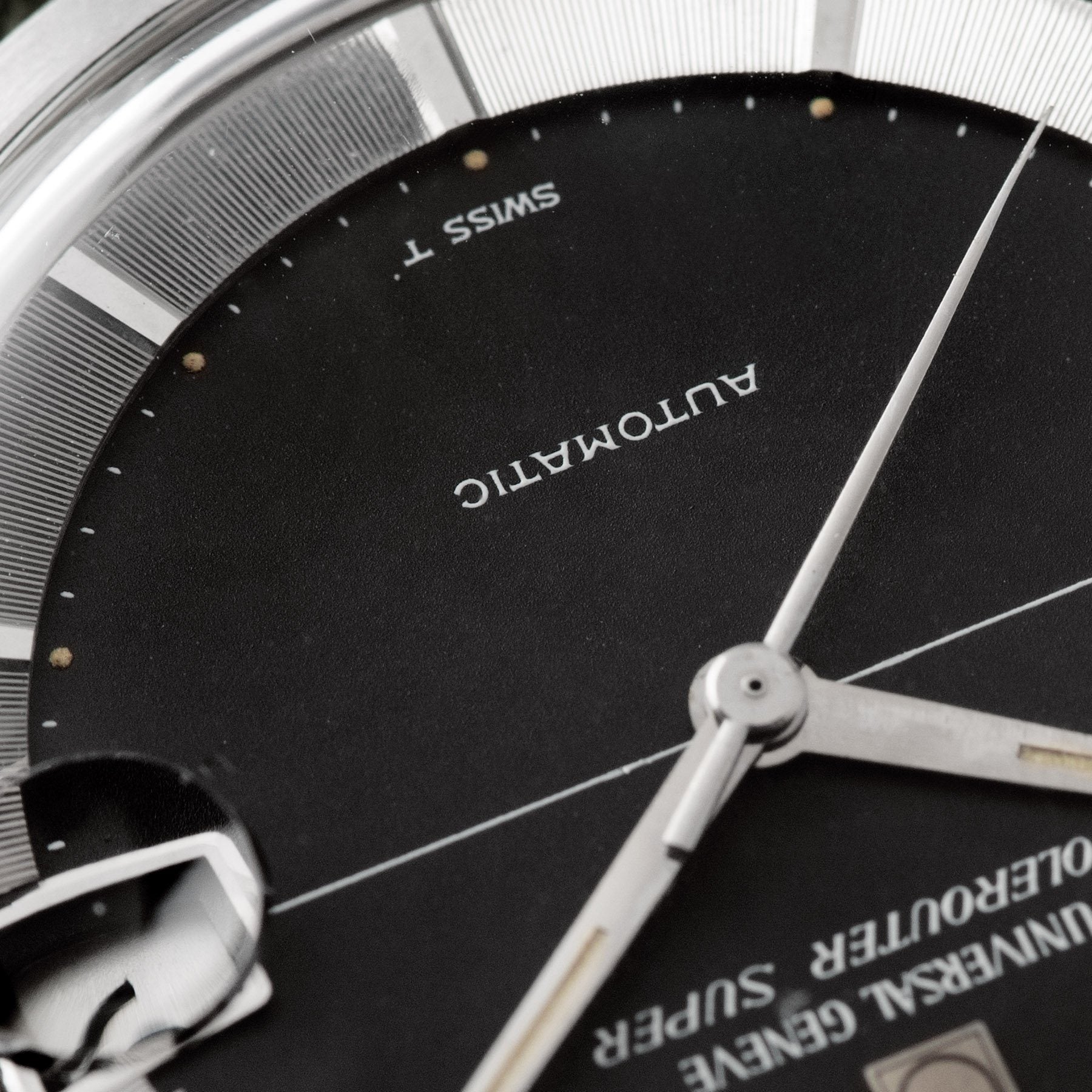 Universal Geneve Polerouter Super Ref 869112 01 with black bullseye dial