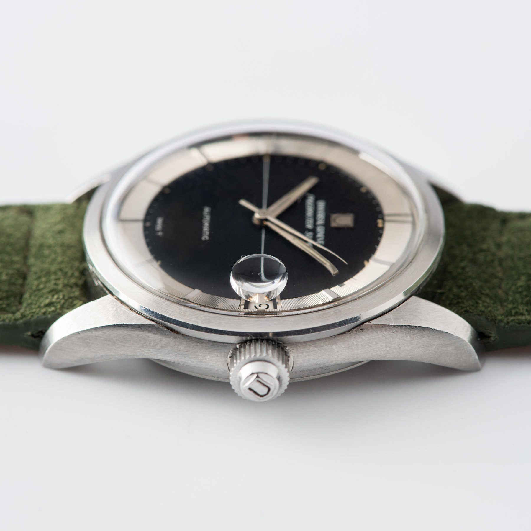 Universal Geneve Polerouter Super Ref 869112 01 with original large ‘U’ winding crown 