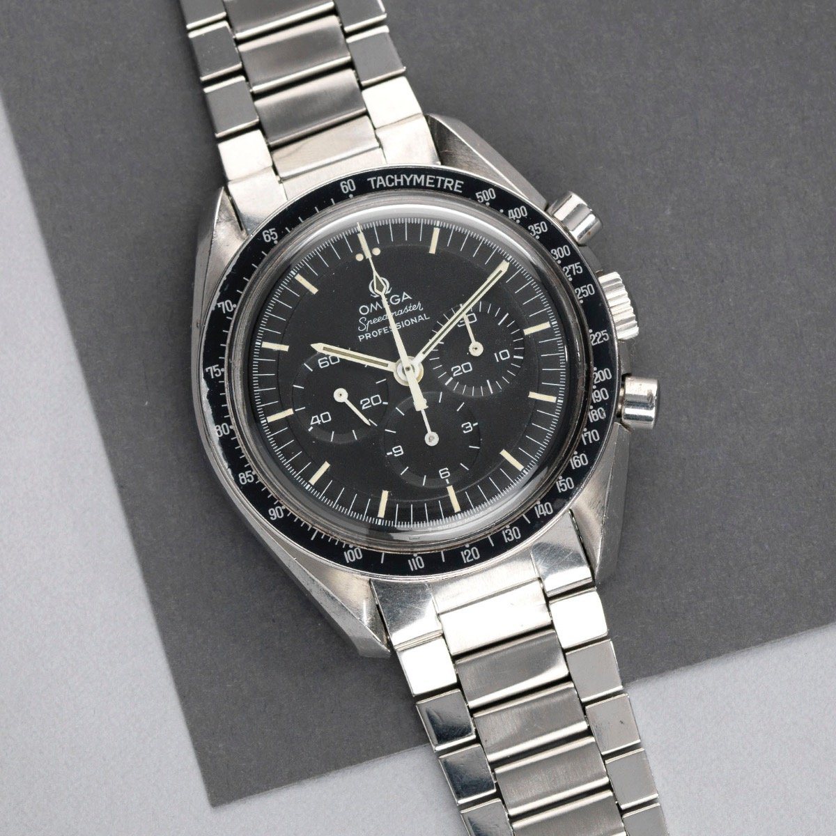 Omega Speedmaster 145.022-69 Straight Writing Caseback